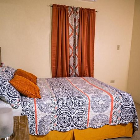 Connie'S Comfort Suites St. John's Екстер'єр фото