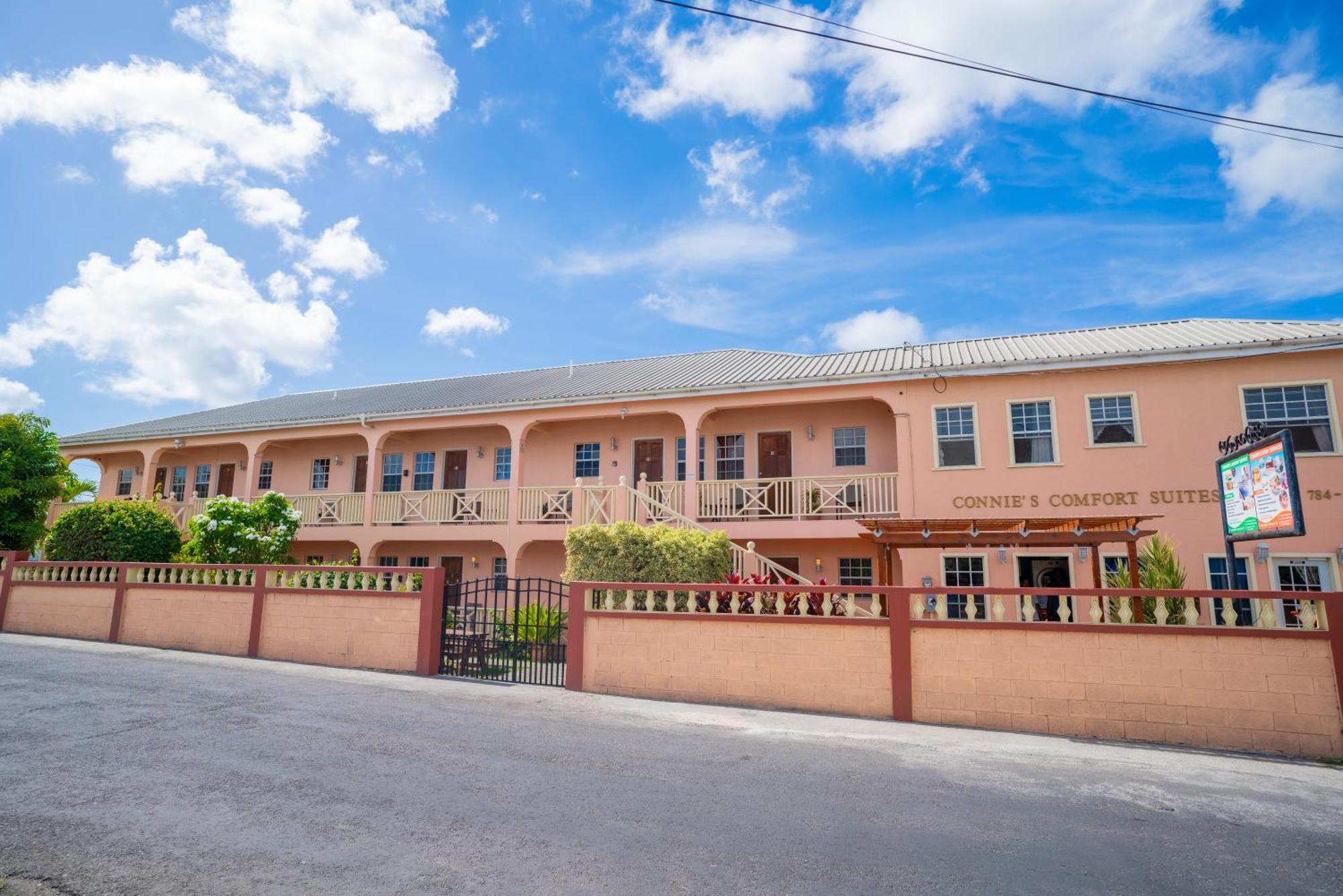 Connie'S Comfort Suites St. John's Екстер'єр фото