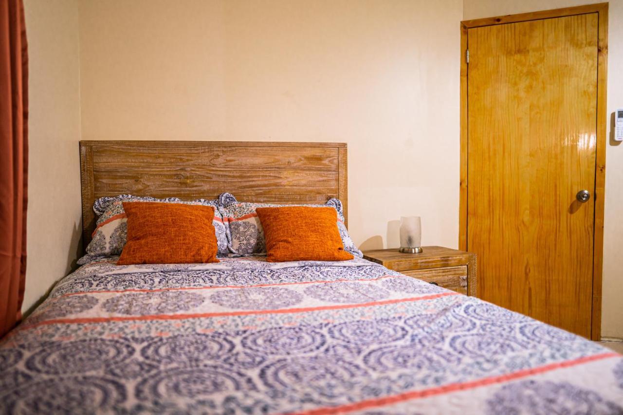 Connie'S Comfort Suites St. John's Екстер'єр фото