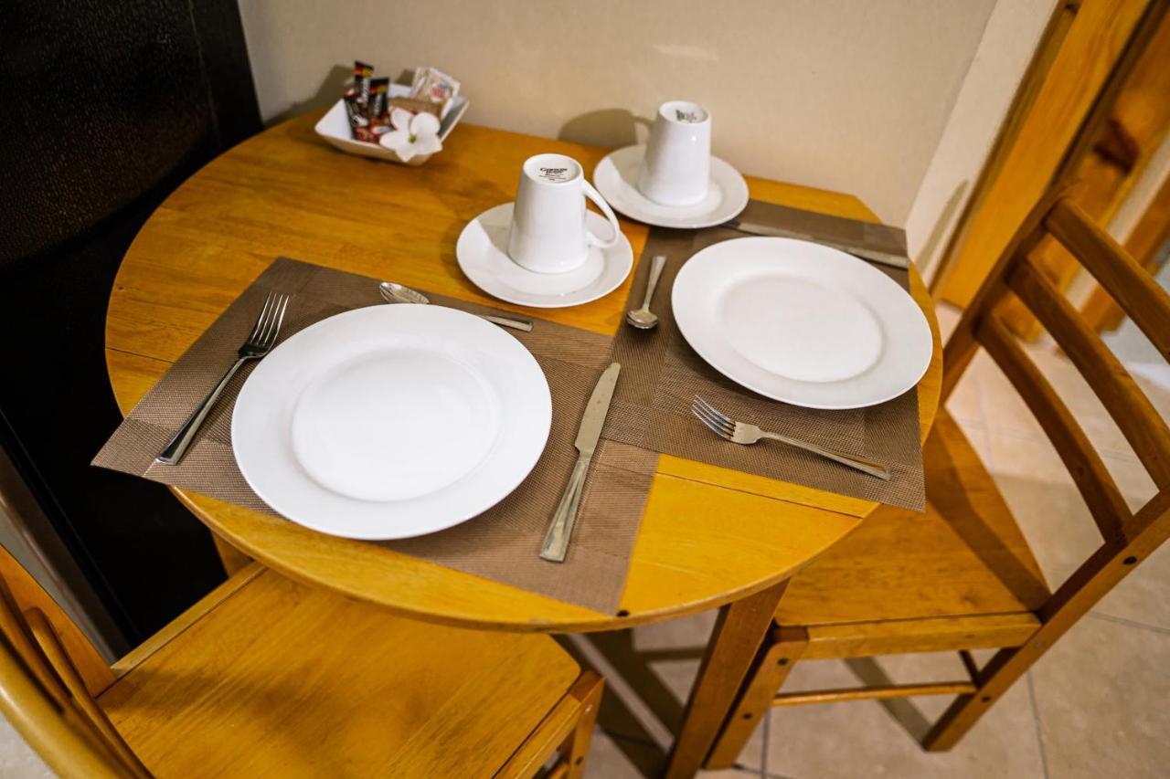 Connie'S Comfort Suites St. John's Екстер'єр фото